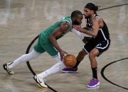 NBA比赛中的球员精准控球技术 nba比赛中的球员精准控球技术是什么 